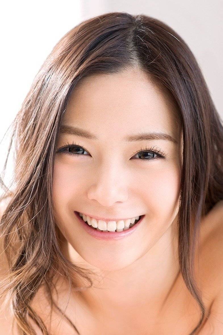 吉高宁宁 (Nene Yoshitaka) 高清图片