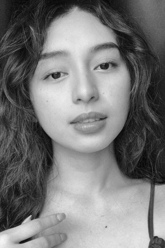 Andrea Babierra 高清图片