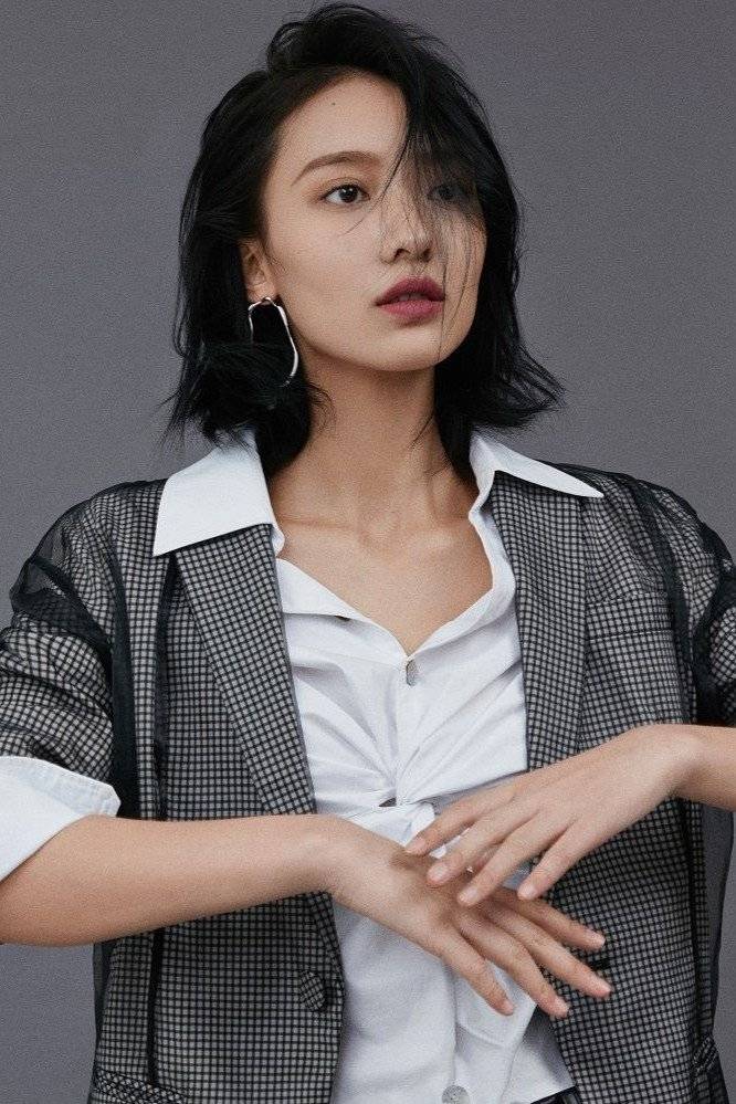 马渝捷 (Ma Yujie) 高清图片