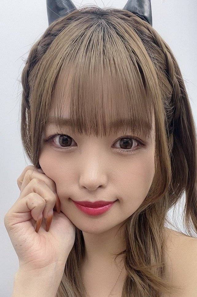 椿里香 (Rika Tsubaki) 高清图片