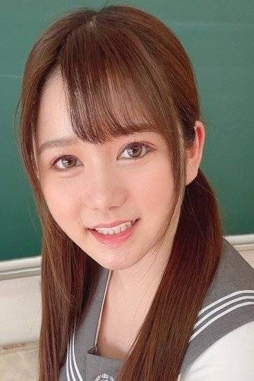 五日市芽依 (Ayumi Manaka) 高清图片