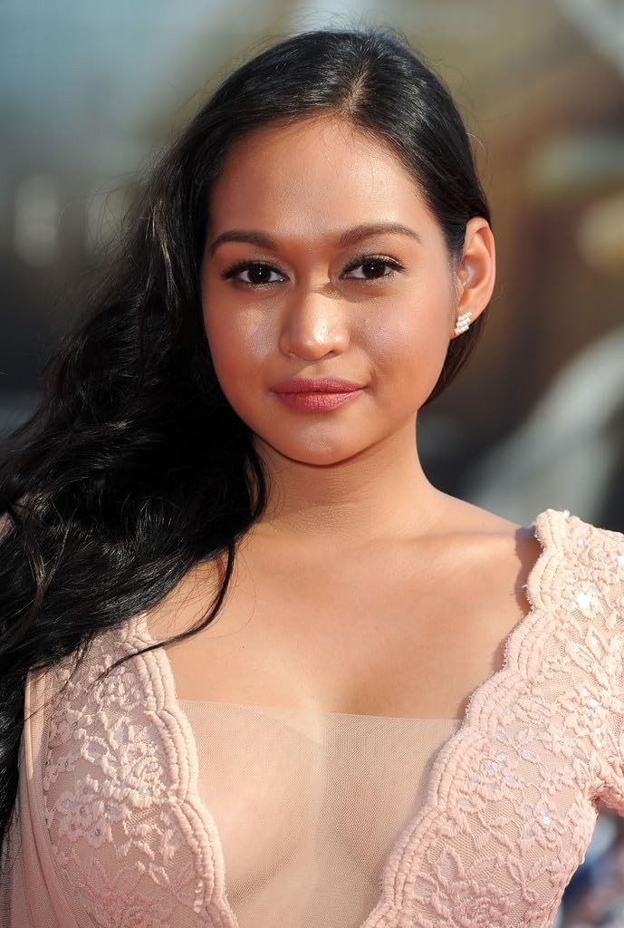 梅赛德丝·卡布莱(Mercedes Cabral)