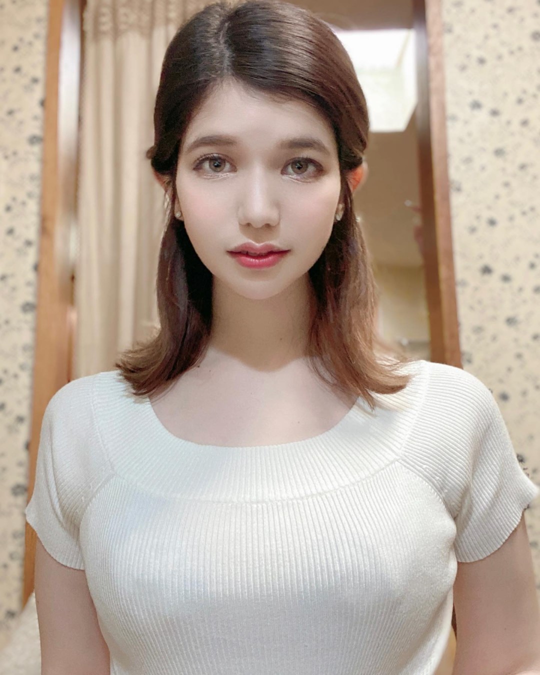 Lauren花恋(ローレン花恋,Lauren Karen)