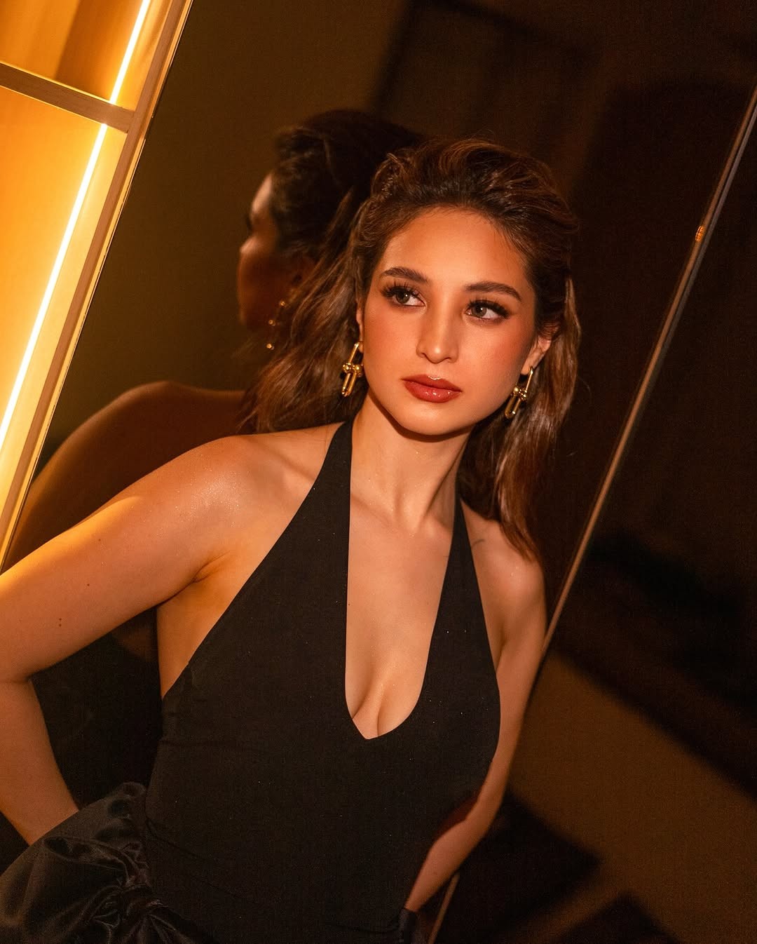 科琳·加西亚-克劳福德(Coleen Garcia-Crawford)