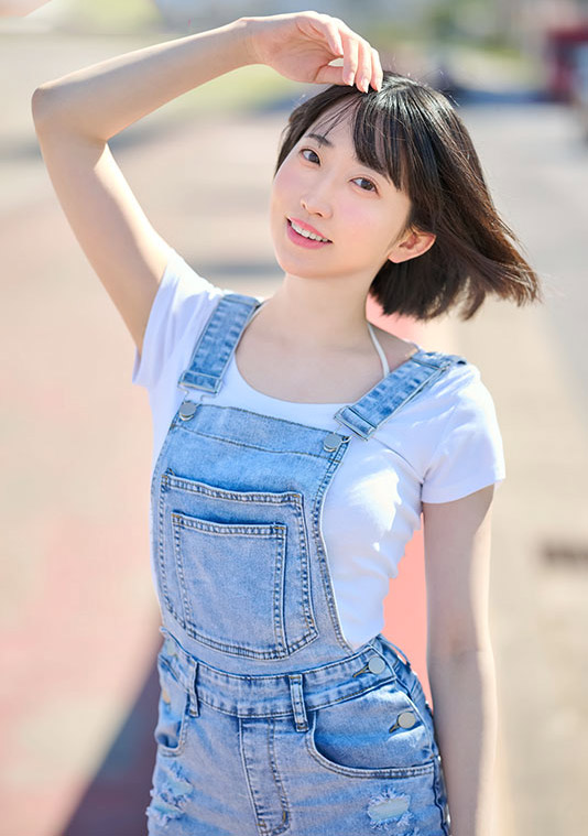 三葉やよい(Mitsuha Yayoi,三叶弥生)