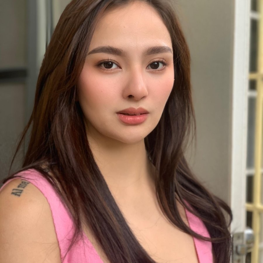 卡拉·冈萨雷斯(Cara Gonzales)高清写真图片