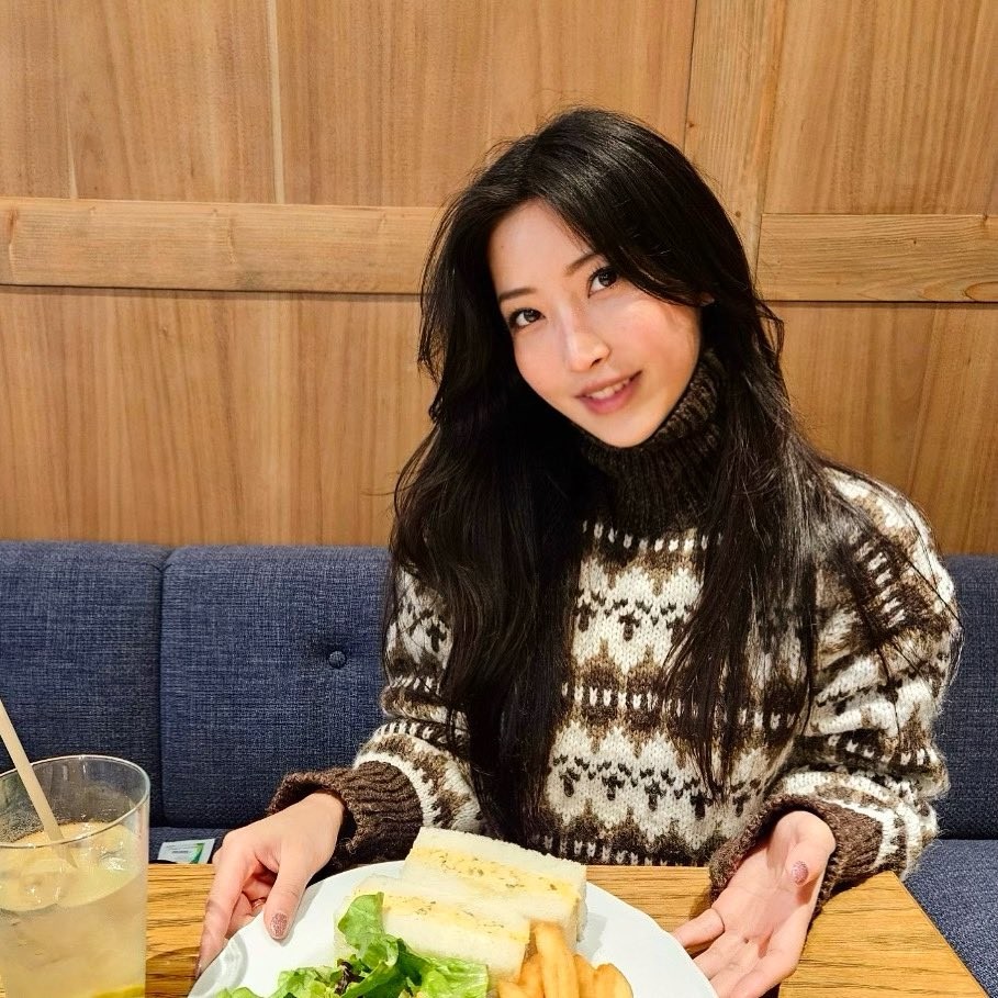 水稀美里(水川スミレ,Mizukawa Sumire)