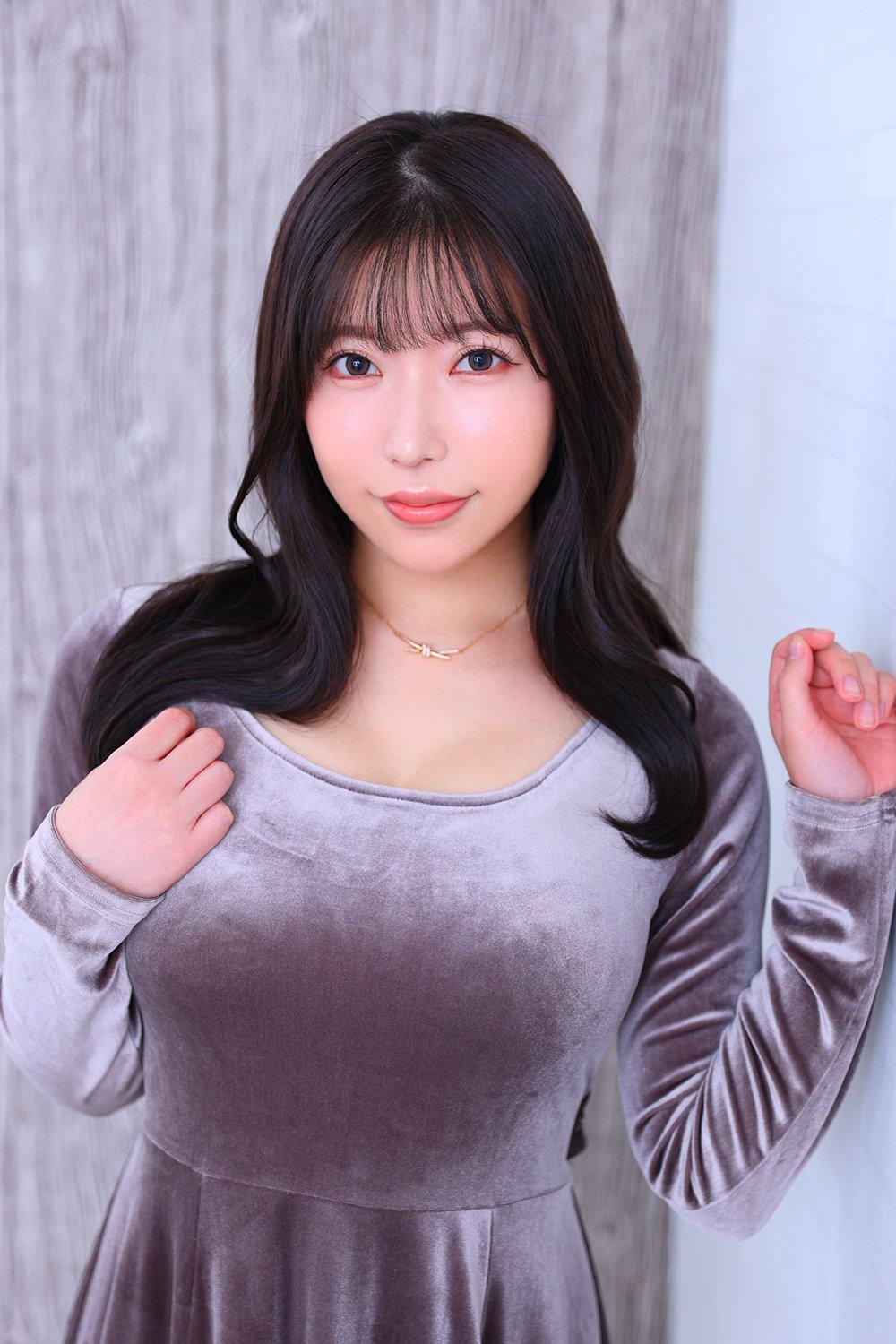 綾瀬舞菜(绫濑舞菜,Ayase Maina)