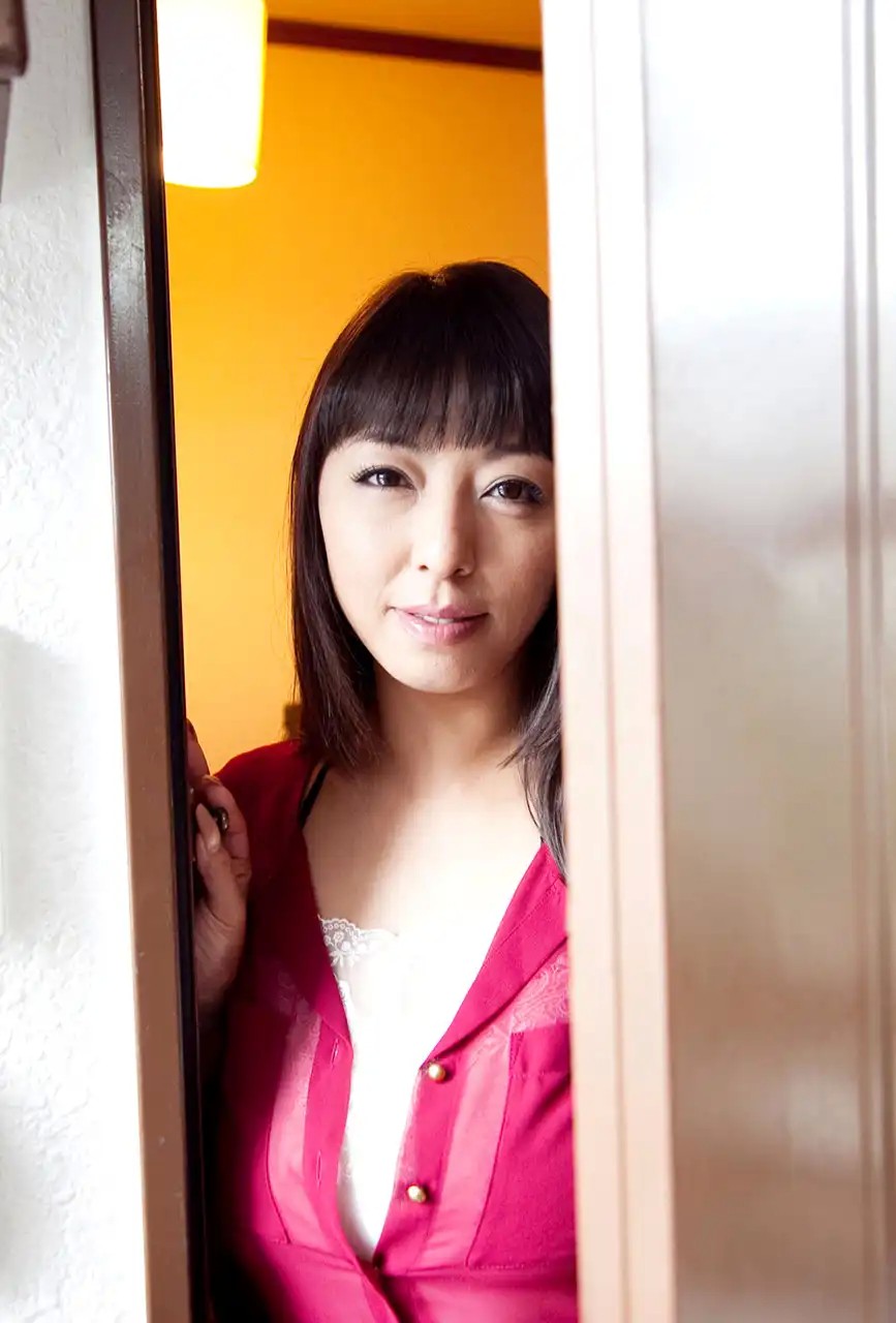 村上凉子(村上涼子,Murakami Ryoko)