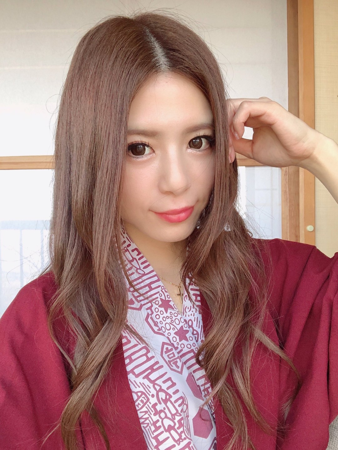 栗林里莉(Kuribayashi Riri)