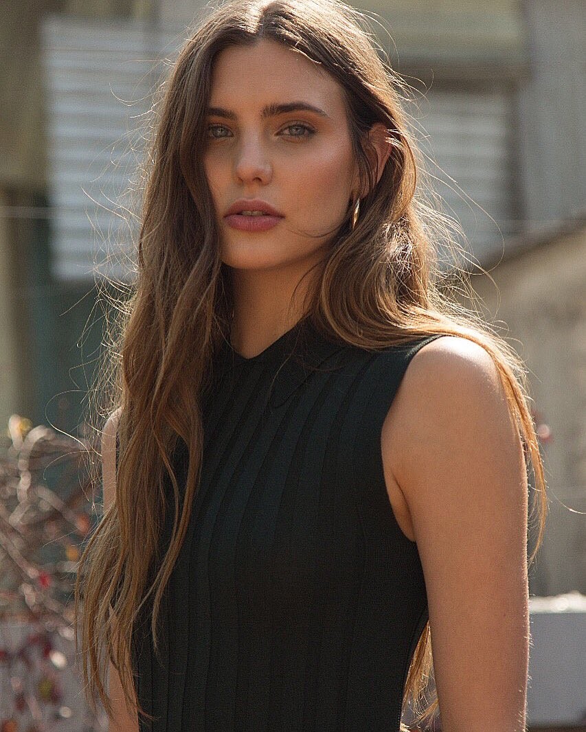 Macarena Achaga,1992-03-05