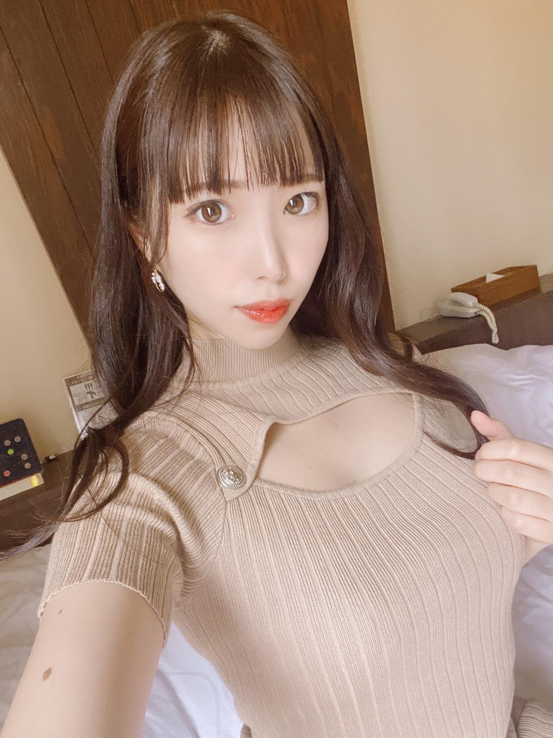 美波こづえ(Minami Kozue)