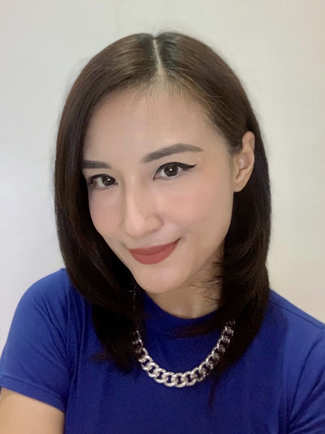 拉里萨·布恩迪亚(Larissa Buendia) 剧照 第3张