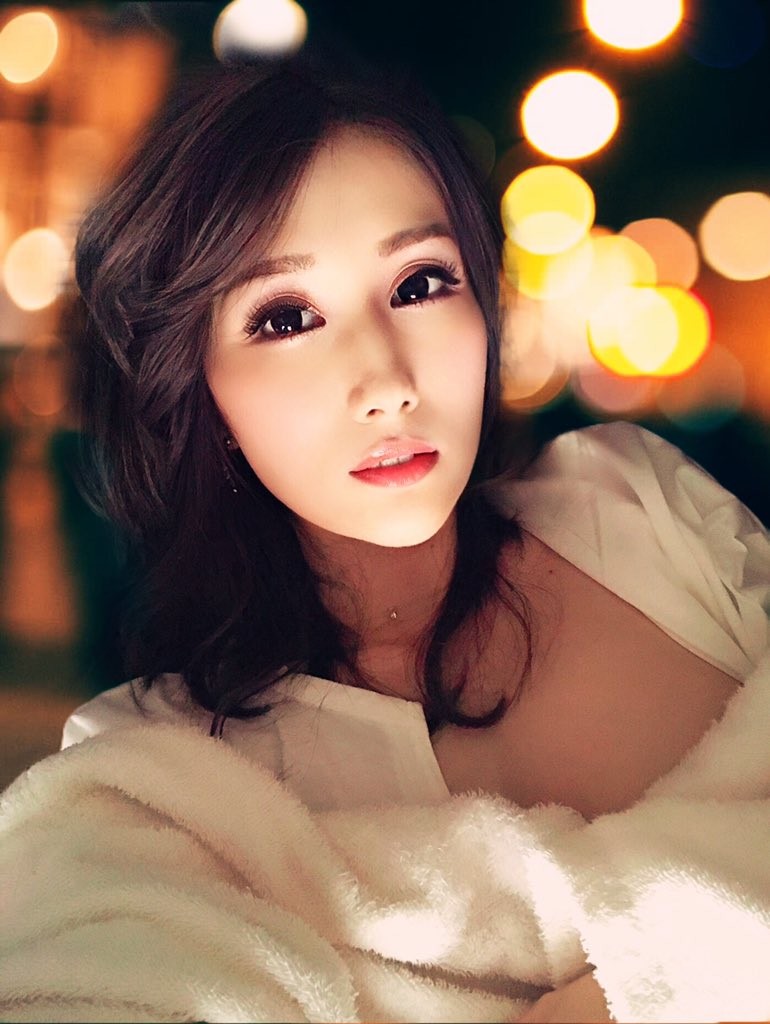 JULIA(京香JULIA)