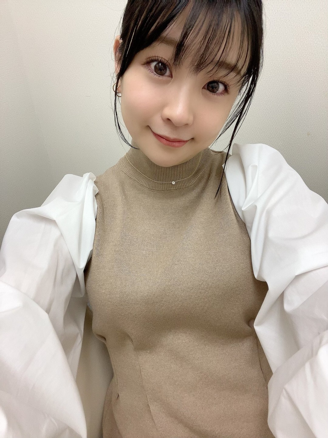 皆野爱(皆野あい,Minano Ai)