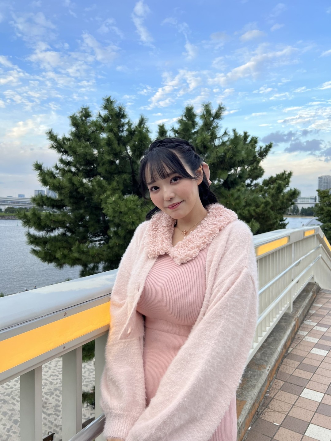 恋渕ももな(恋渕桃菜,Momona Koibuchi)