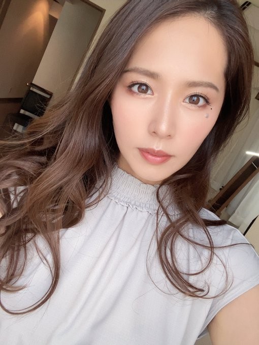 通野未帆(Tono Miho)