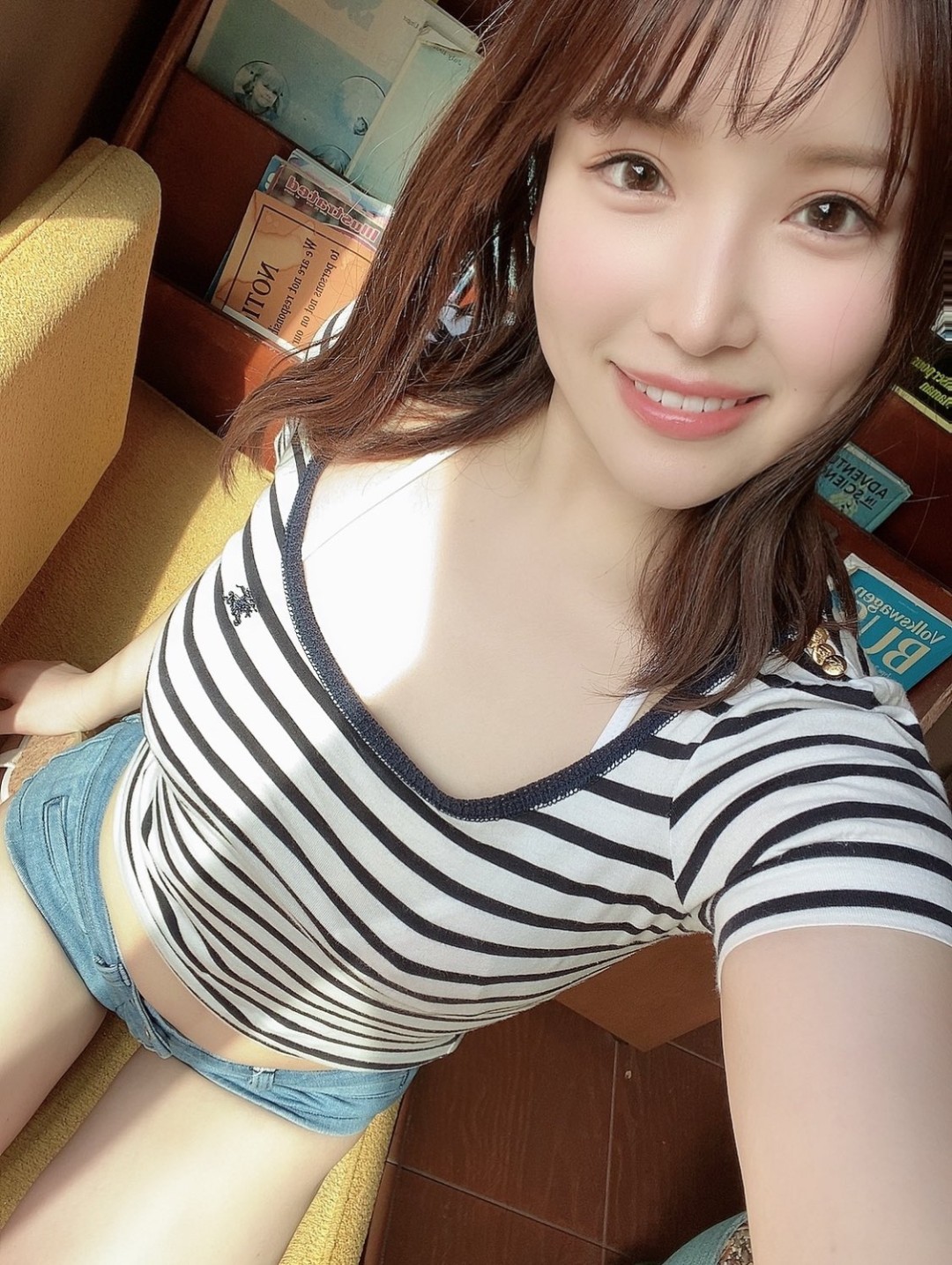 美波汐里(Minami Shiori)
