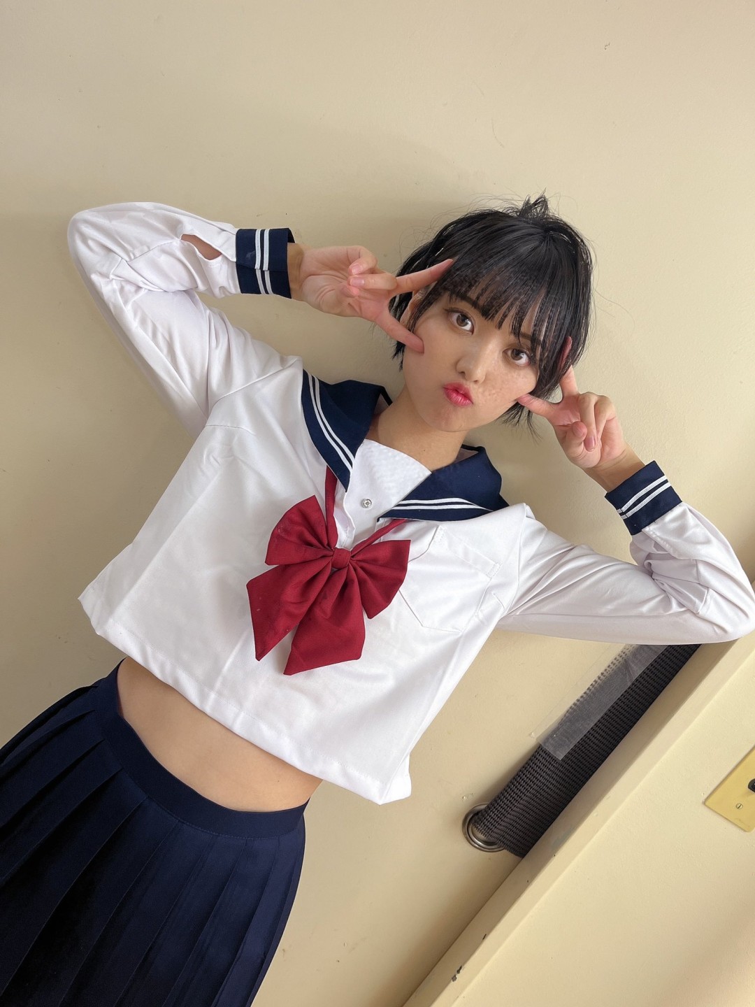 萌奈美铃(もなみ鈴,Monami Suzu)