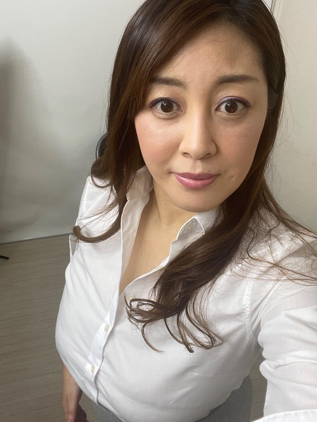 磐井玲子(Iwaireiko) 更多图片