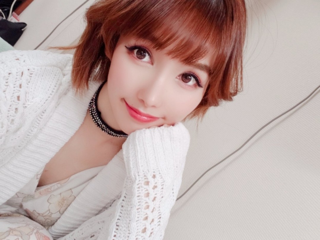 徳永しおり(德永诗织,Shiori Tokunaga)