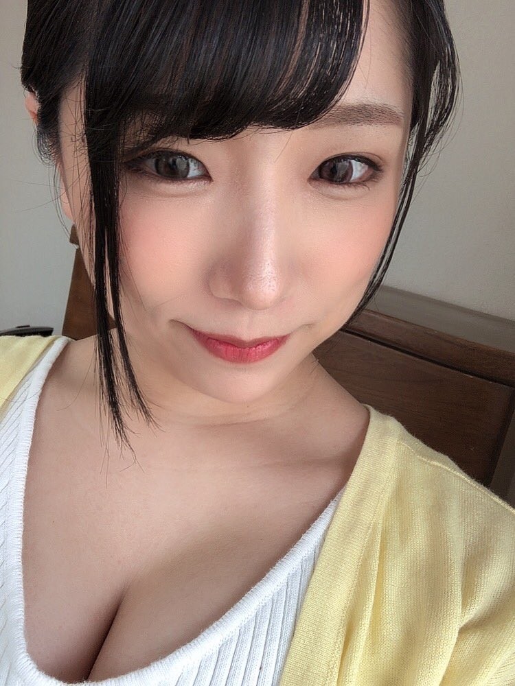 あずみひな(永井美雏,Azu Mihina)