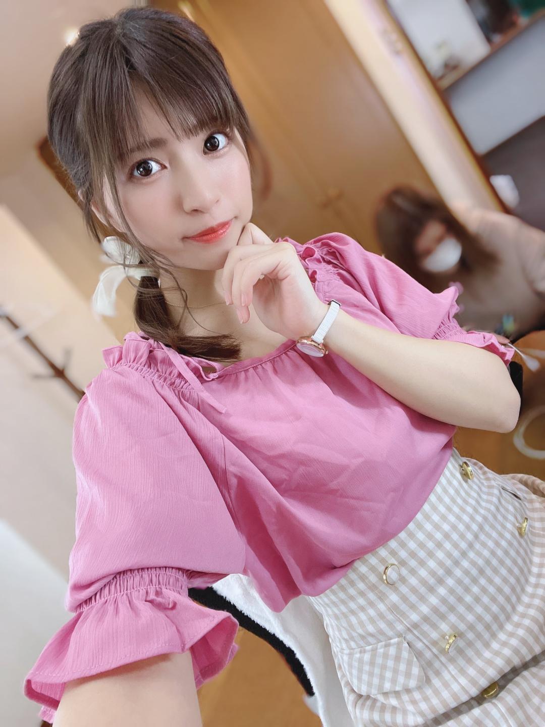 根尾明里(根尾あかり,Neo Akari)