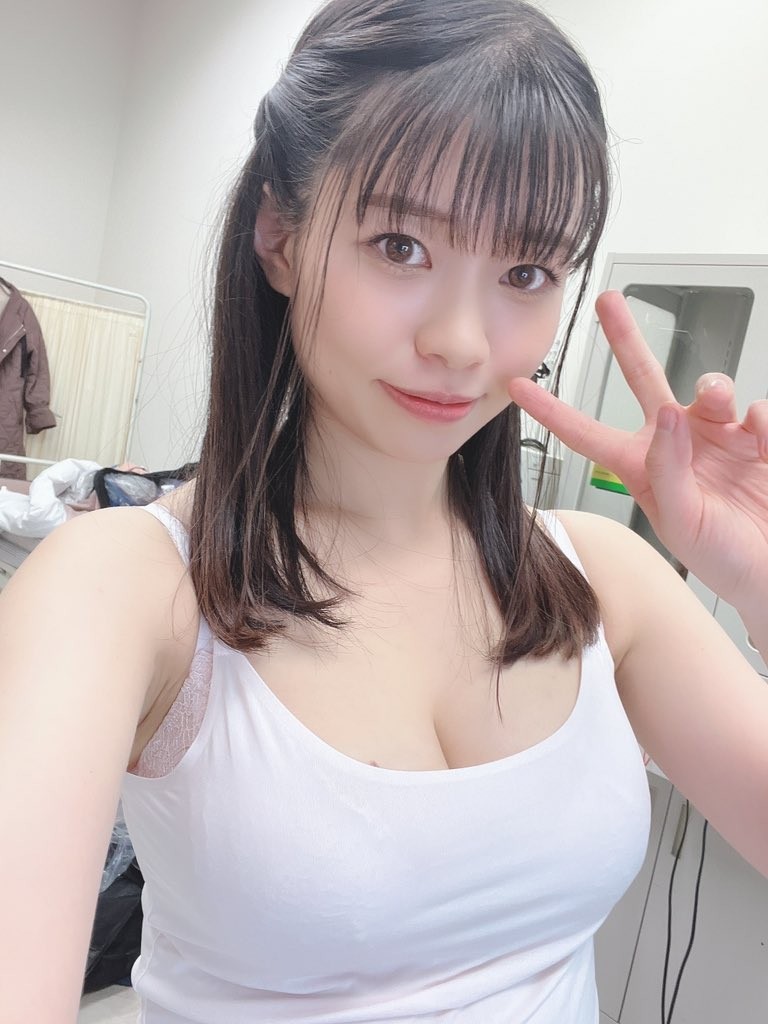 浜辺栞帆,Hamabe Kaho