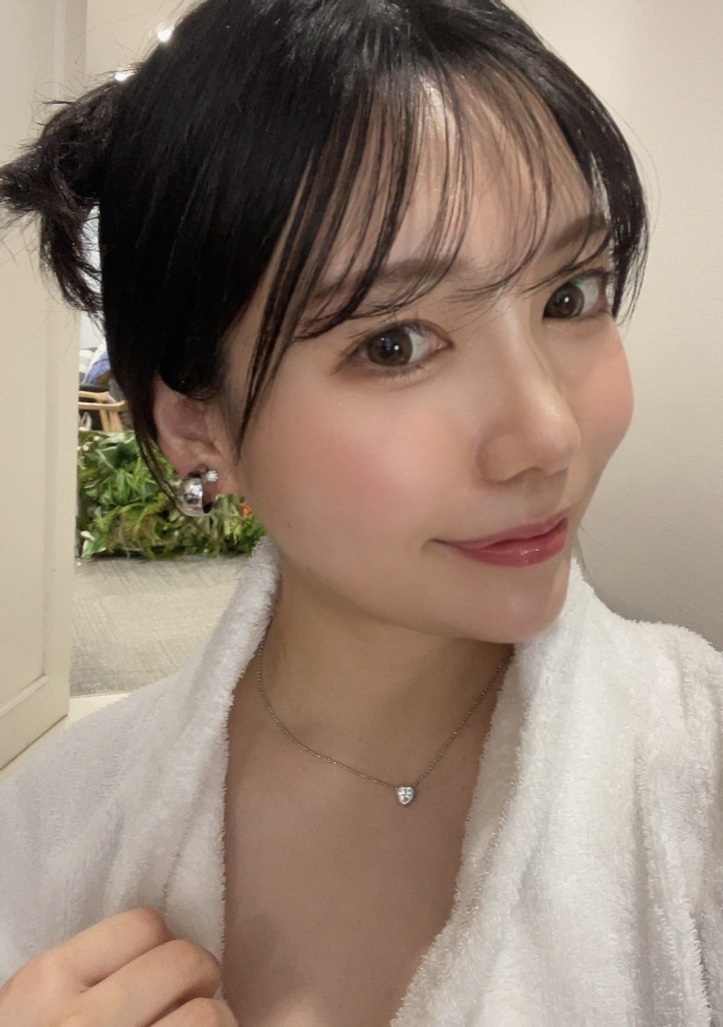 美河ナオ(美河奈央,Mikawa Nao)