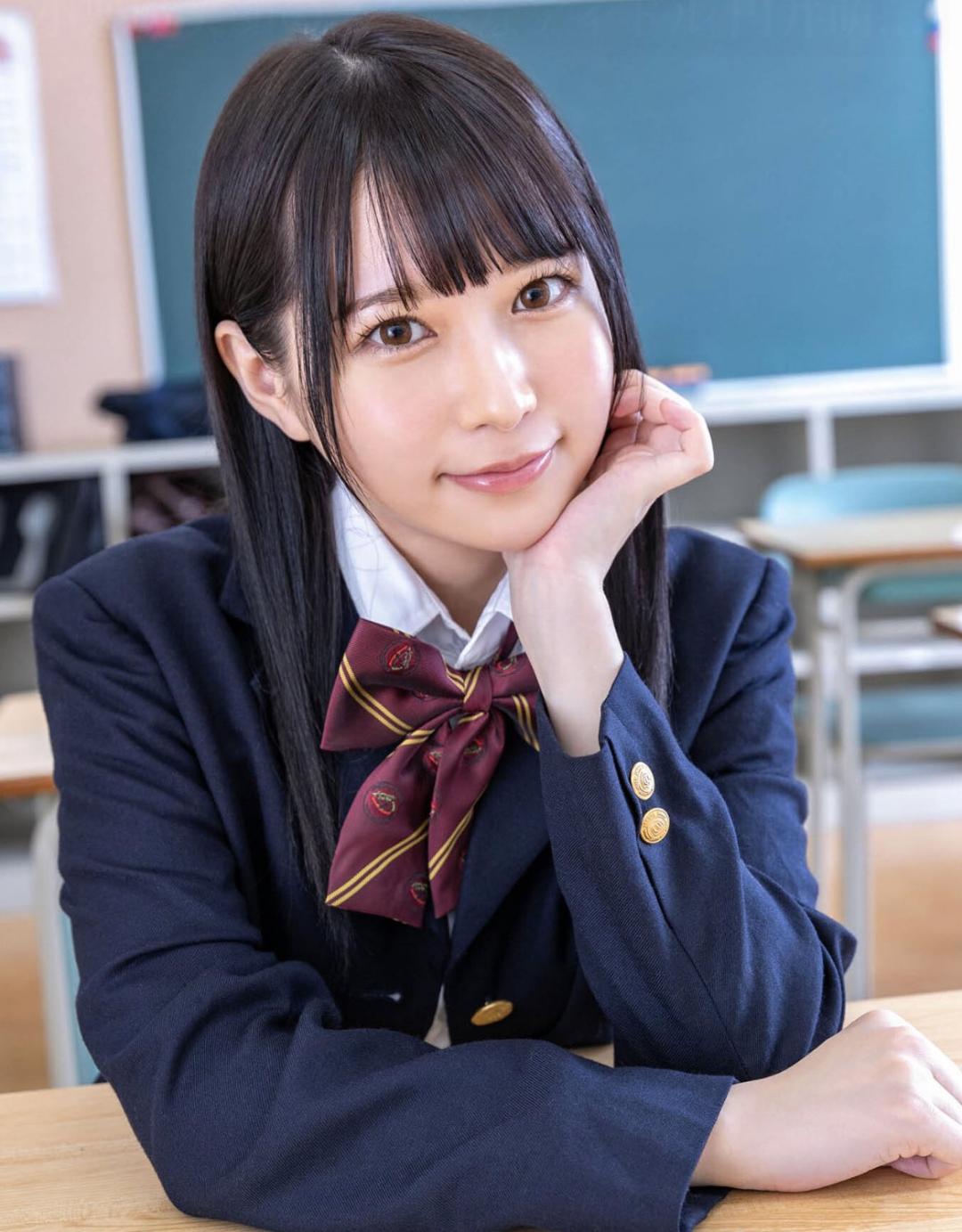 圆井萌华(円井萌華,Marui Moeka)