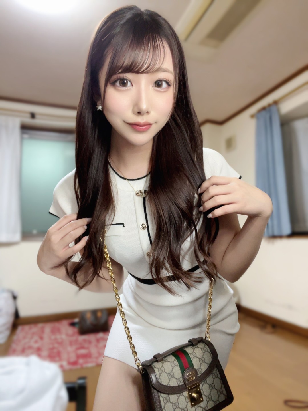 尾崎えりか(尾崎惠理香,Ozaki Erika)