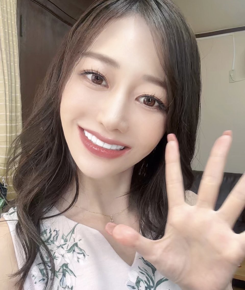 蒼山愛奈(Aina Aoyama,苍山爱奈) 剧照 第3张