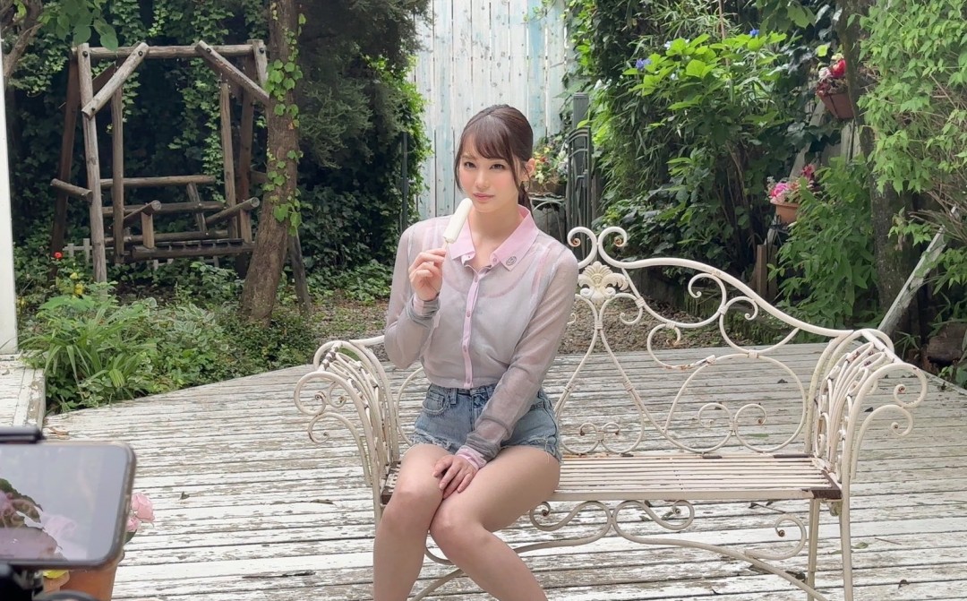 鈴村あいり(铃村爱里,Suzumura airi)