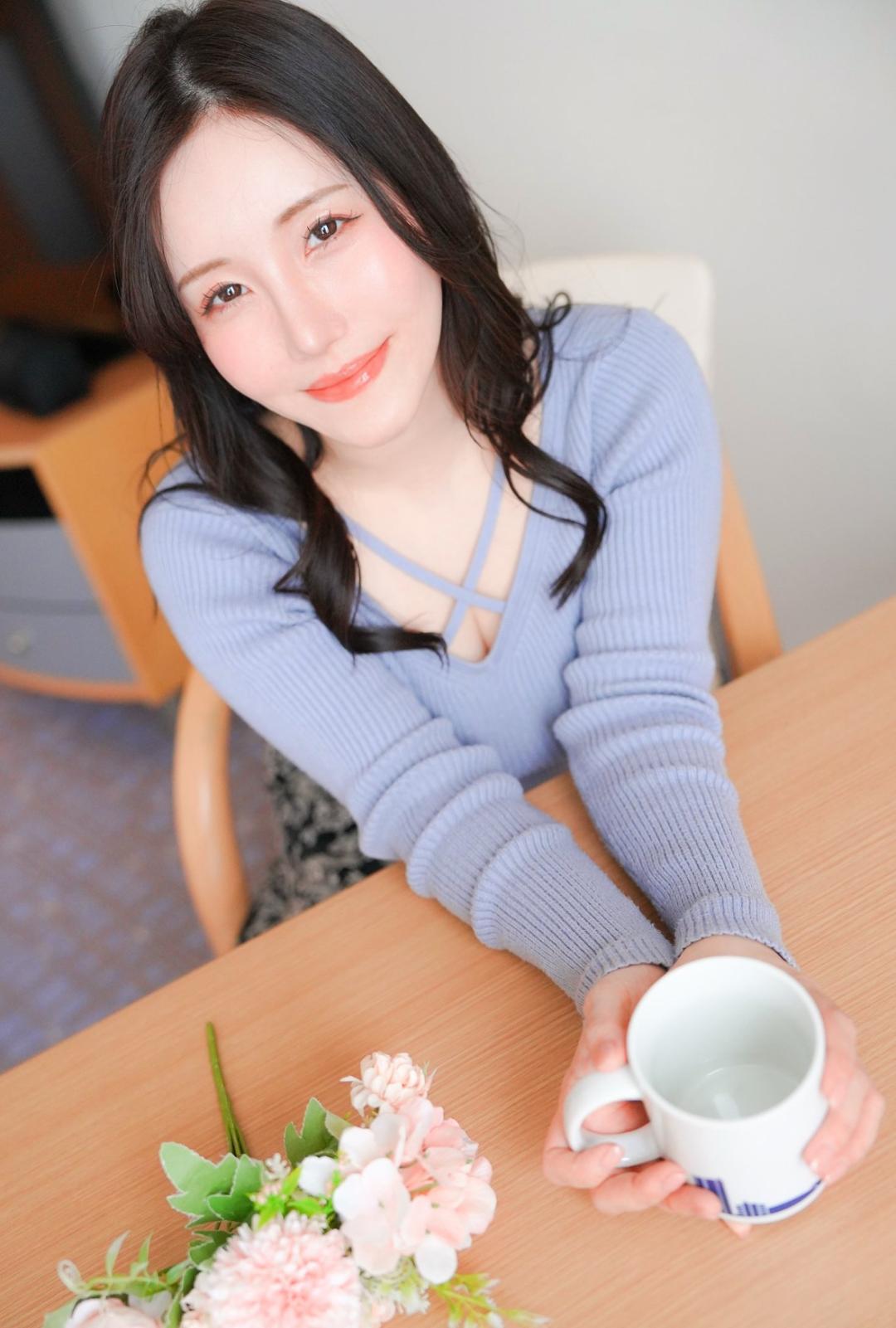 夏目玲香(Natsume Reika)
