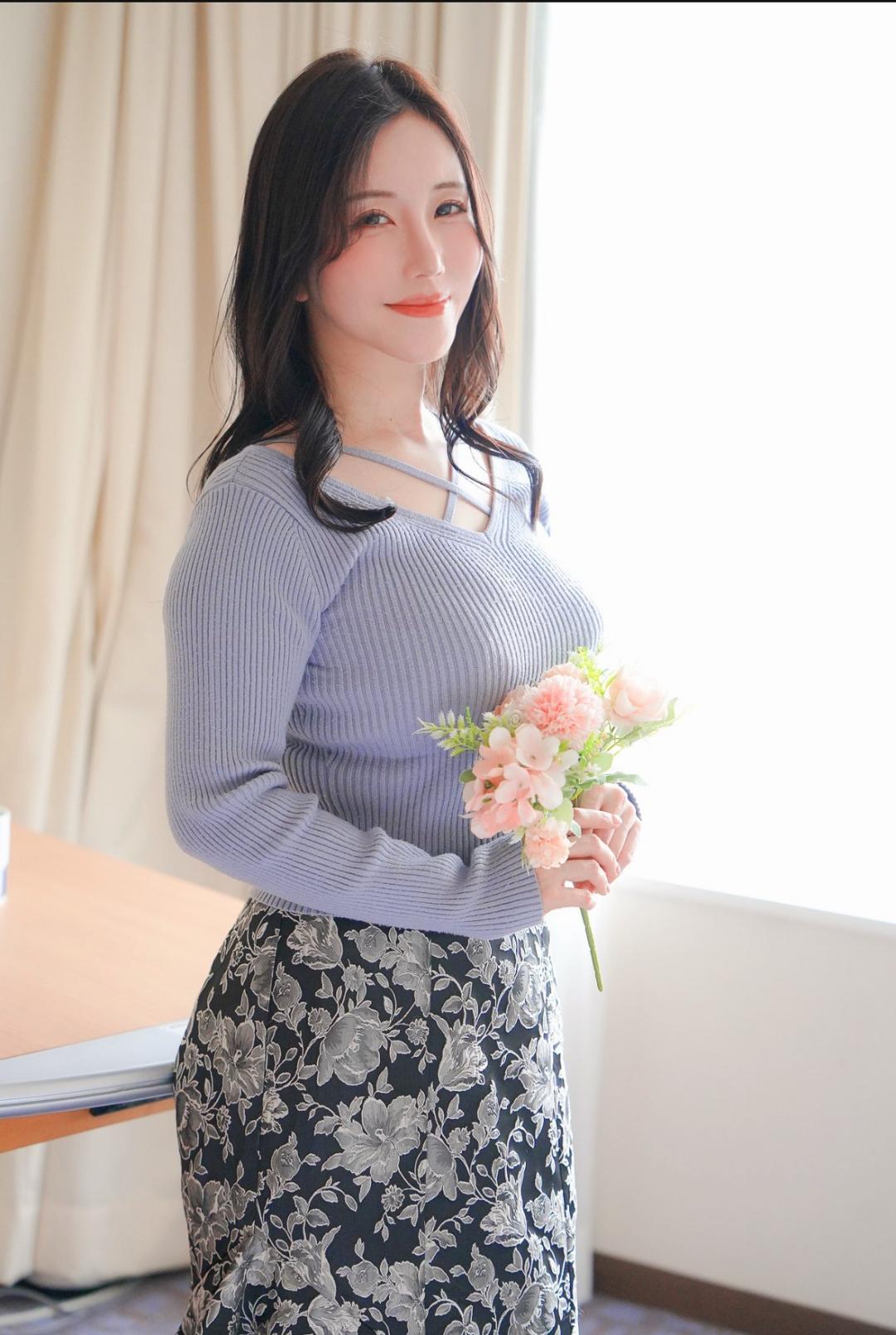 夏目玲香(Natsume Reika)