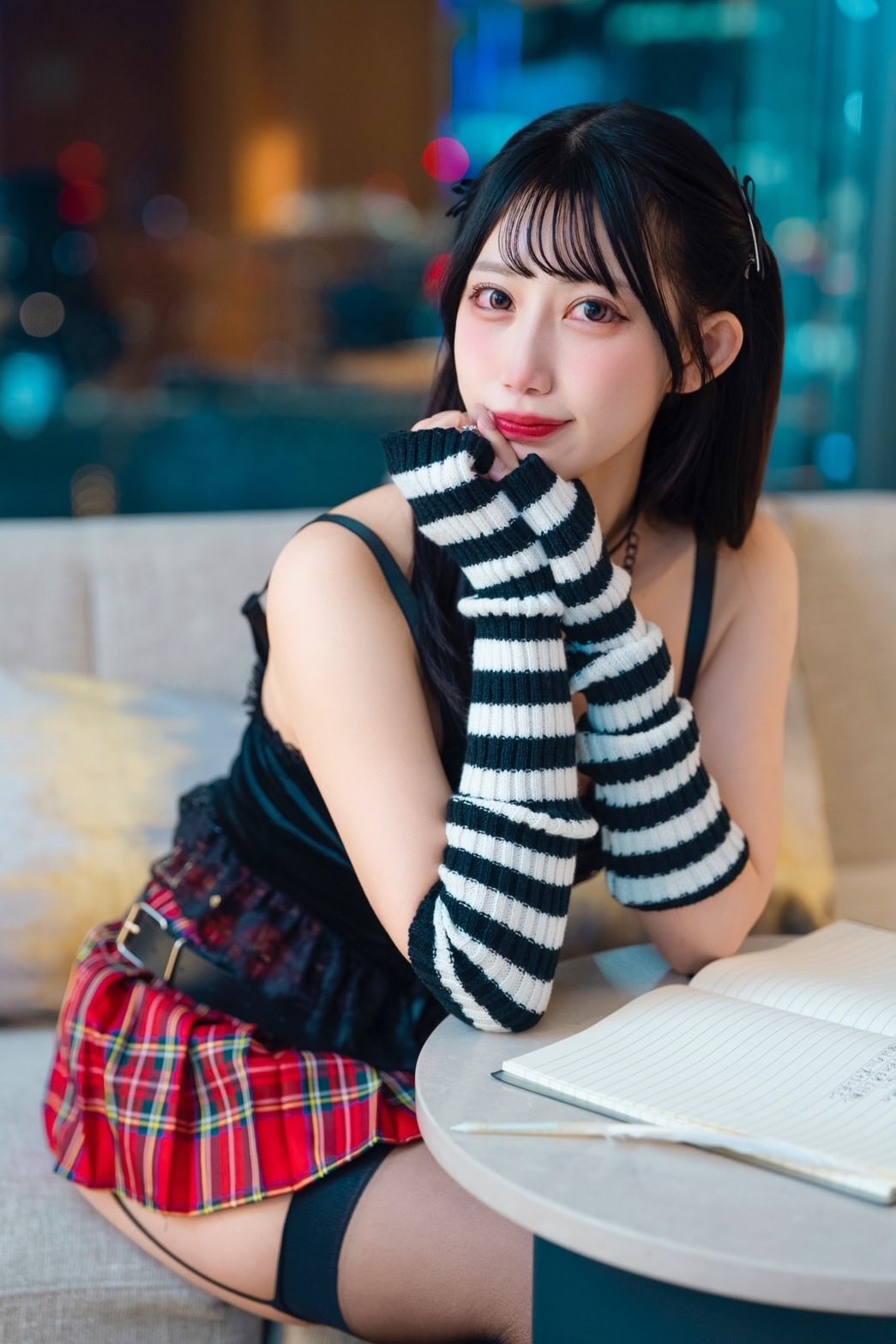 春乃るる(春乃露露,Haruno Ruru)