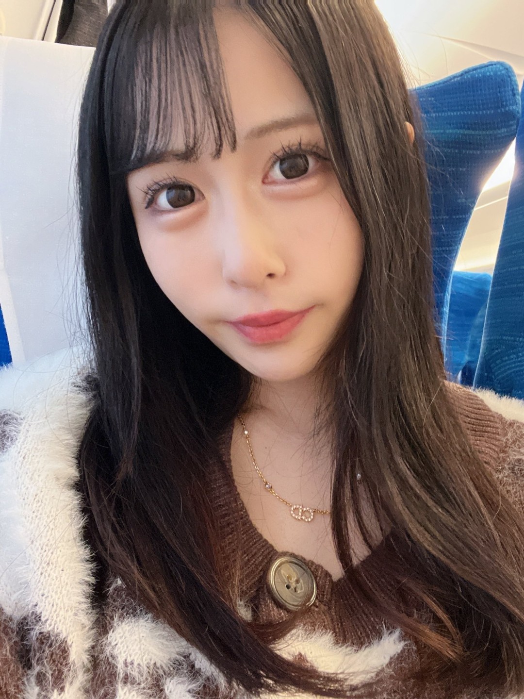 鈴乃ウト(铃乃宇都,Suzuno Uto)