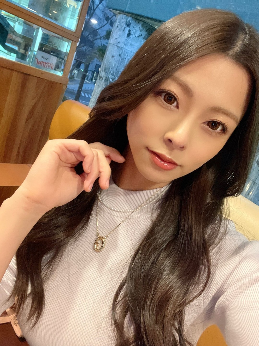 岬梓(岬あずさ,Misaki Azusa)