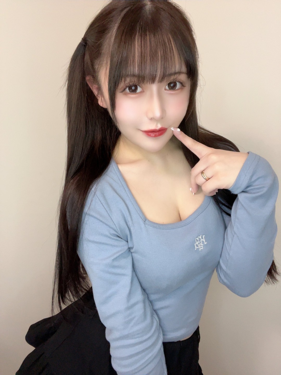 白浜美羽(Miu Shirahama)