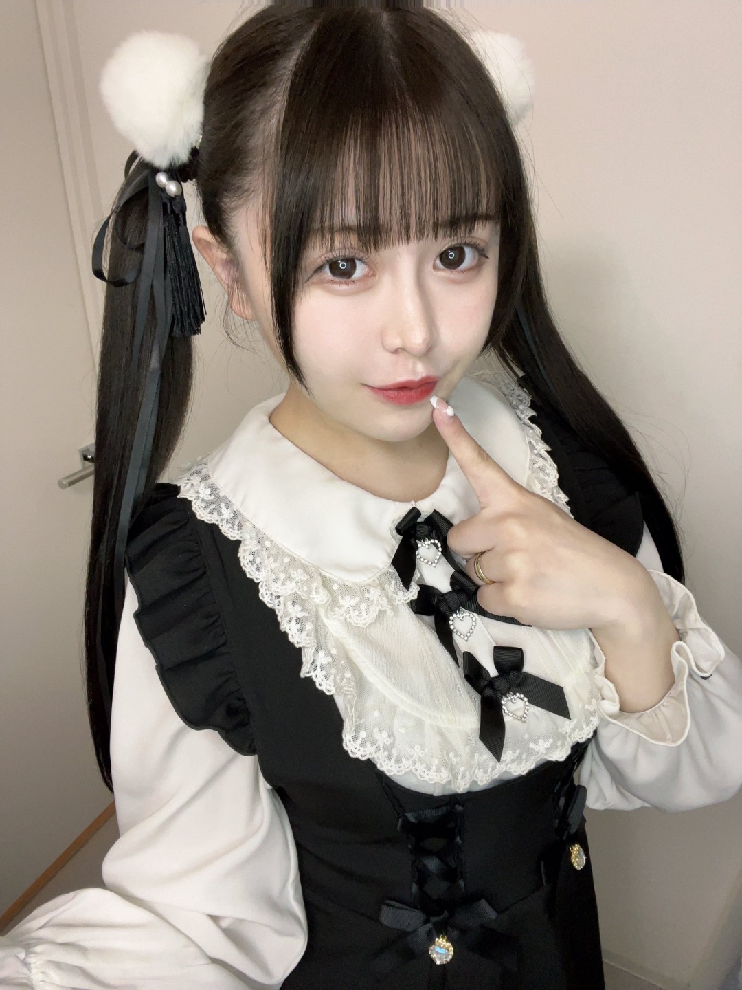 白浜美羽(Miu Shirahama)