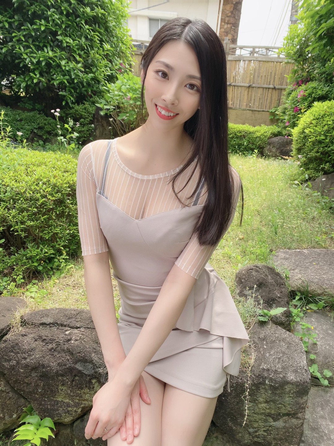 岡西友美(Okanishi Tomomi)