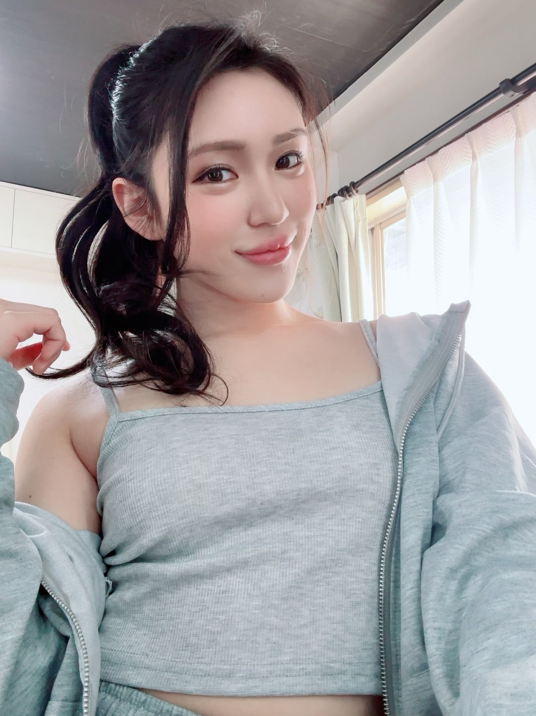 盐见彩(塩見彩,Siomi Aya)