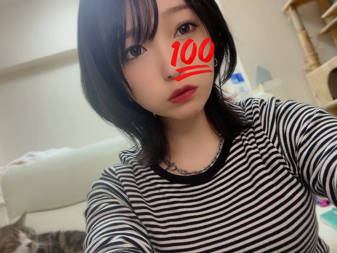 南梨央奈(Minami Riona)