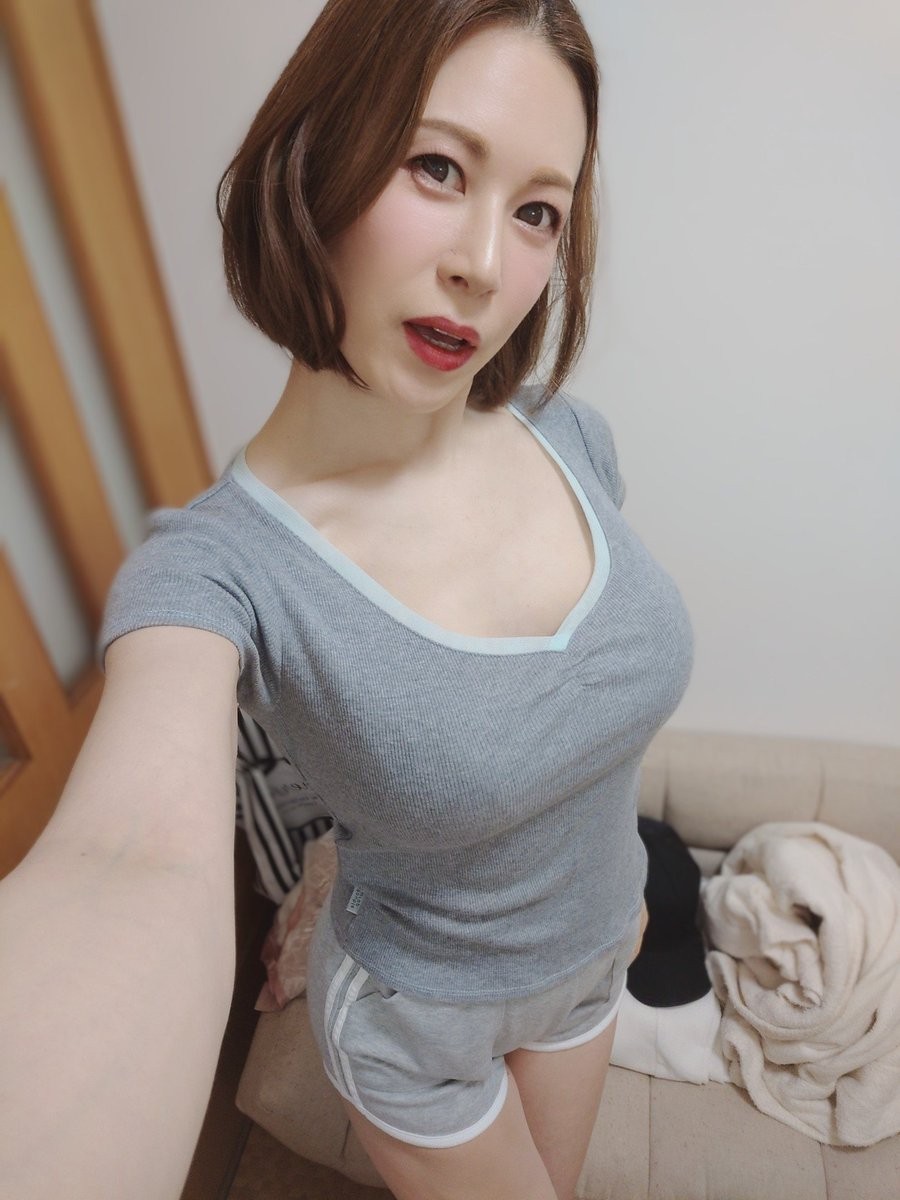 一場れいか(一场玲香,Ichiba Reika)