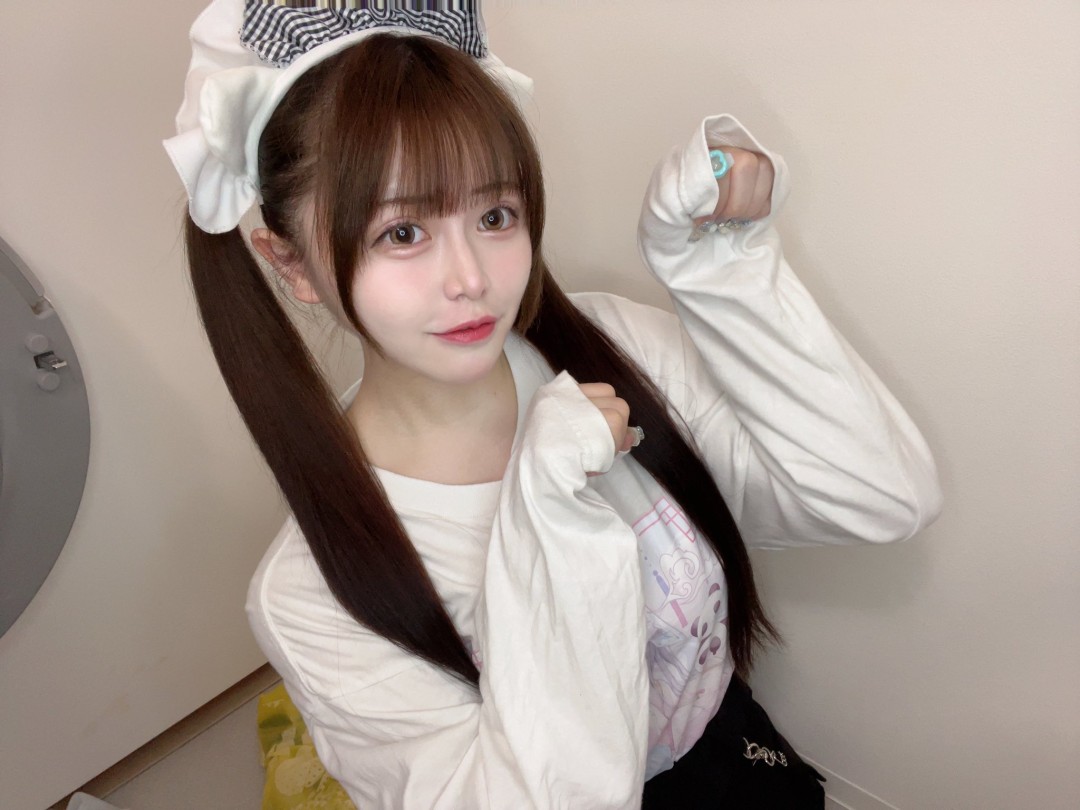 白浜美羽(Miu Shirahama)