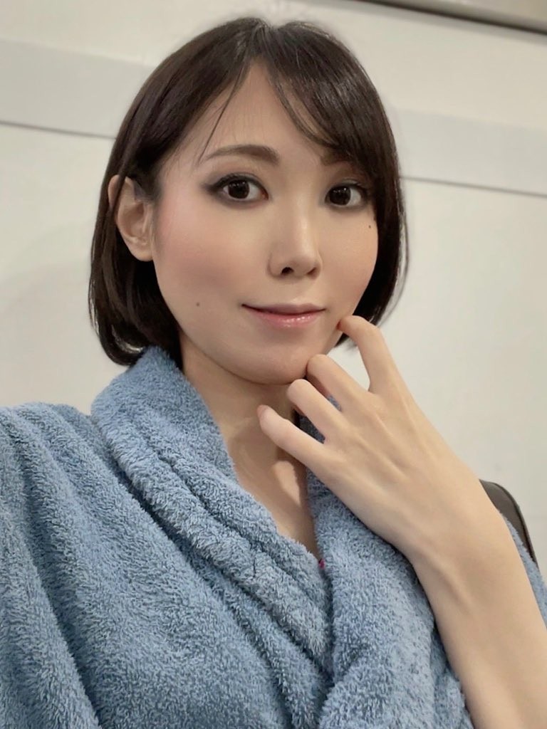 藍澤りく(蓝泽里久,Liku Aizawa)
