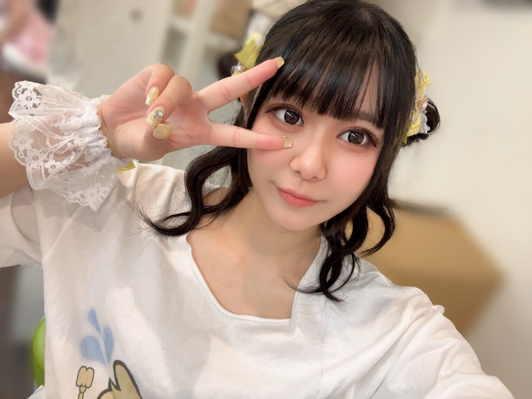 天野花乃(Amano Kano)