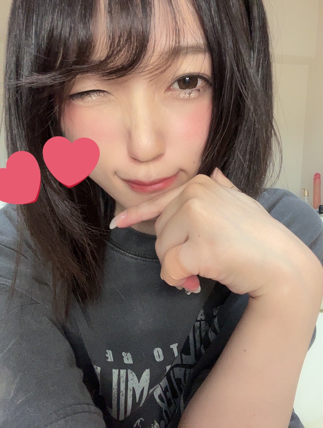 南梨央奈(Minami Riona)