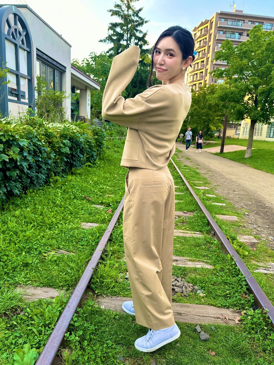 盐见彩(塩見彩,Siomi Aya)