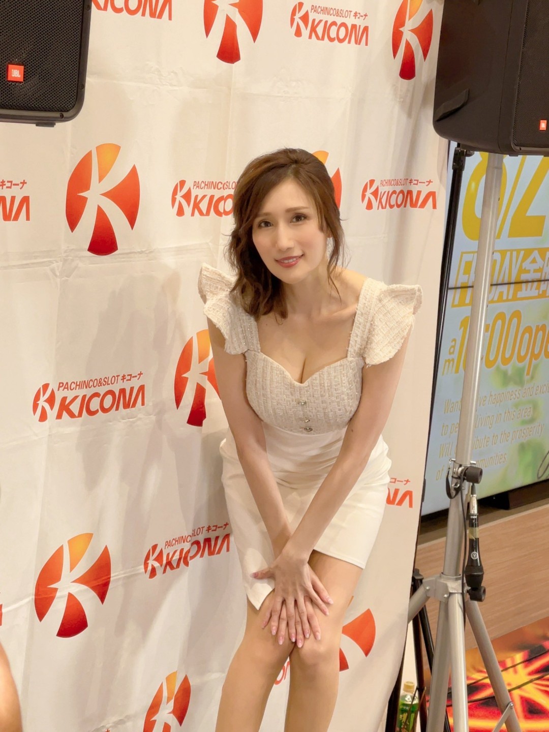 JULIA(京香JULIA)